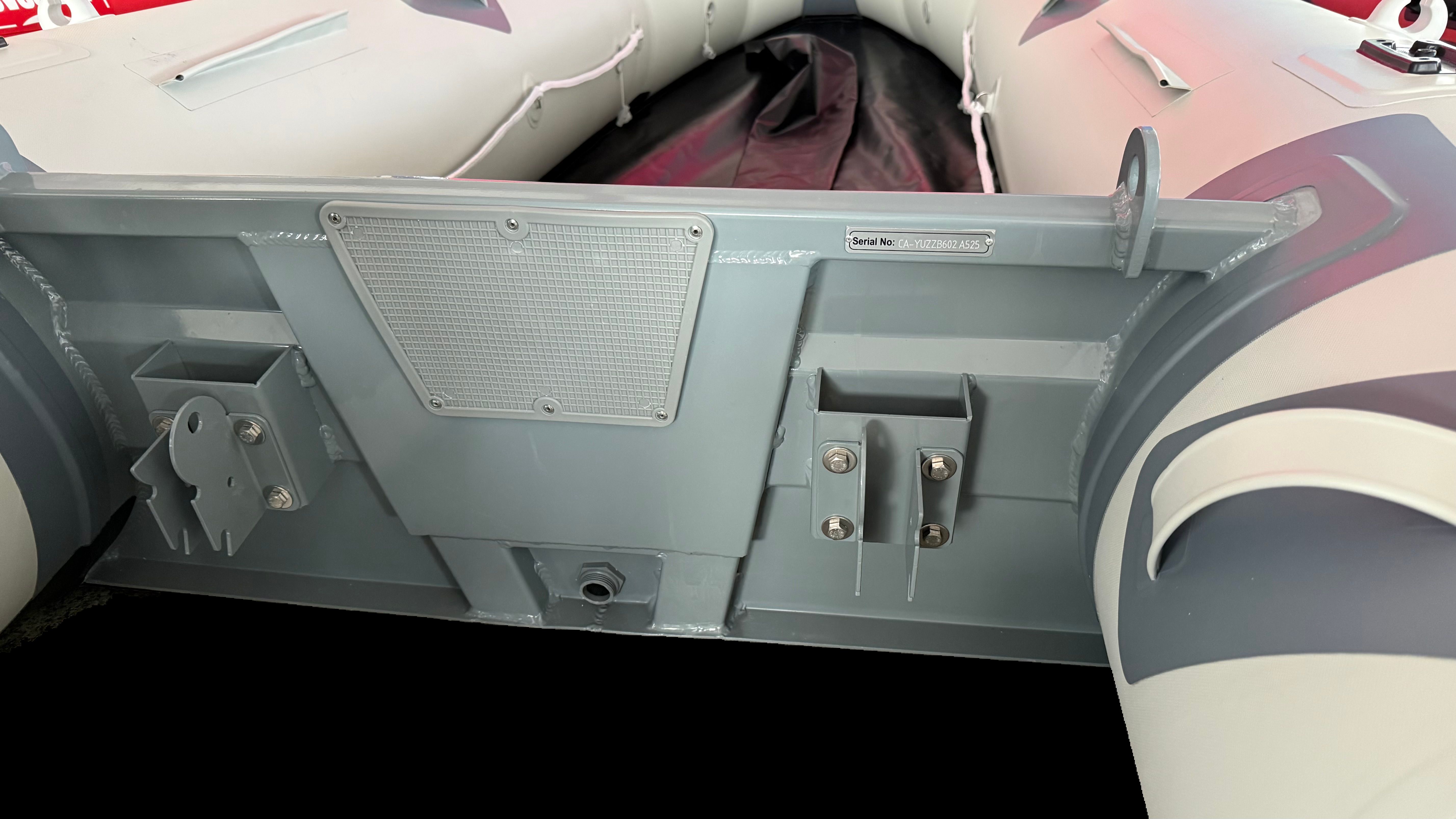 Reinforced heavy-duty transom mount structure